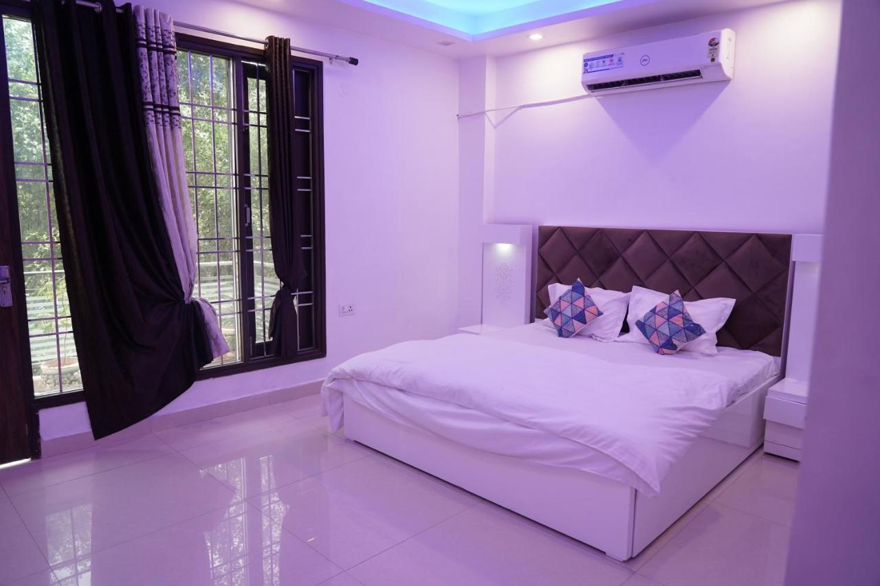 Own Stay New Delhi Buitenkant foto
