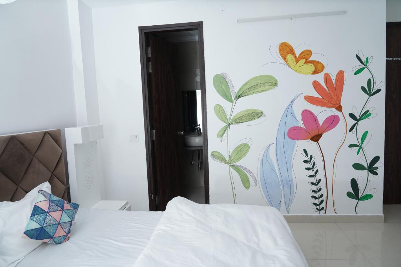 Own Stay New Delhi Buitenkant foto